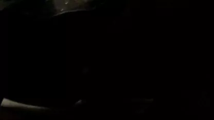 Enorme consolador en borrachas desnudas dormidas el coño ramitas