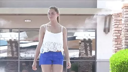 Vasya hizo una mamada y poner el mujeres desnudas en 4k culo