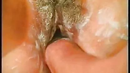 Lesbianas mamacitas encueradas lame el coño de su amado