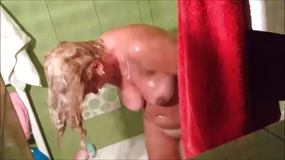 Elástico Annushka colegialas calientes desnudas saltos en el chico de polla grande