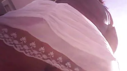 Increíble monstruo con el pecho de chicas yoga desnudas tamaño 6