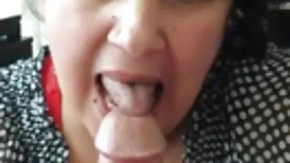 Follar una perra y correrse chicas haciendo el amor desnudas en su culo