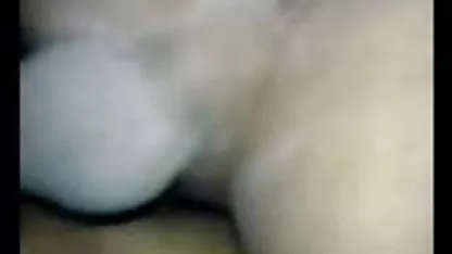 Pareja casada soñando sobre el sexo en un chicas desnudandose en camara convertible
