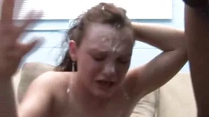 Kaylee nenas bañandose desnudas ama lamiendo coño