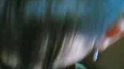 Los Gays filmado en una cámara oculta y se echa en el Internet mujeres encueradas bonitas