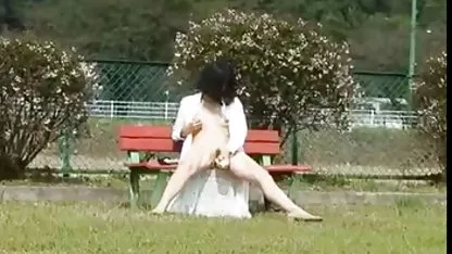 Rubia, videos de mujeres desnudas haciendo el amor de rodillas, seduce a un chico
