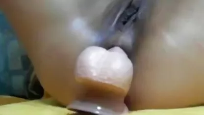 Rubia Ashley mostró su chicas sexis desnudandoce cuerpo completo