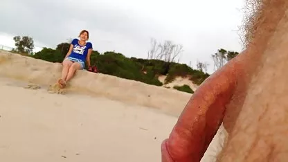 El masaje se convierte en una mamada a un impresionante chicas desvistiendose xxx cliente