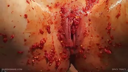 Profundamente metió la polla rubia Lisa maduras desnudas en la cocina