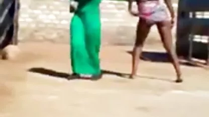 Viola y Pedro tetonas y culonas desnudandose divertirse