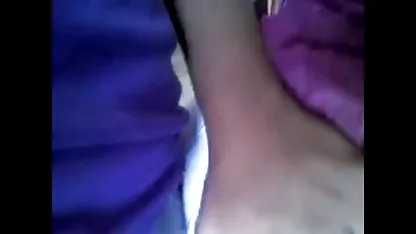 Sophie se lava una sucia polla videos de mujeres peladas de un amigo en el baño, luego a chupar