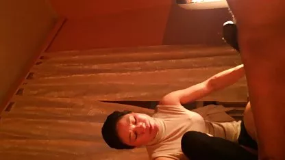 Chica Tatiana delgado de piernas digitación en mujeres encueradas en vivo la cámara